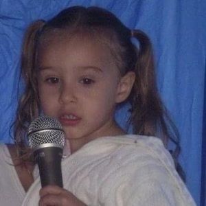 Meet your Posher, Jewelianna